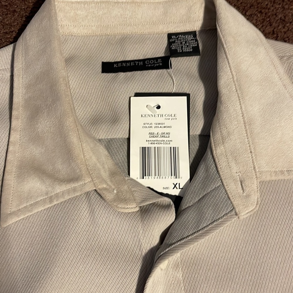 NWT- Kenneth Cole button down - Picture 3 of 3